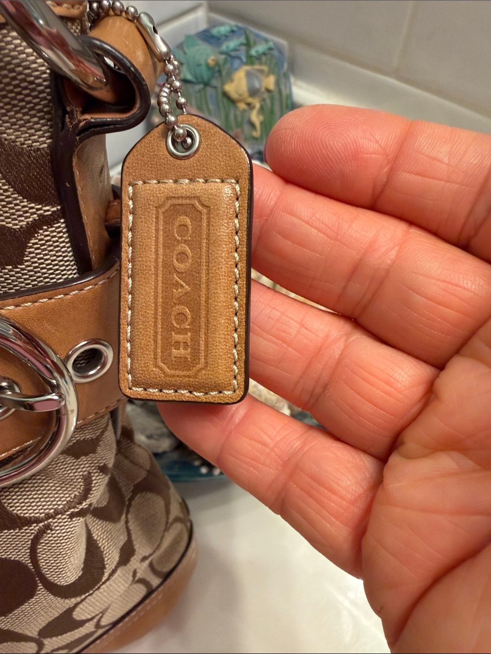 Coach SOHO Tan and Brown Signature shoulder/crossbody bag - Picture 2 of 10